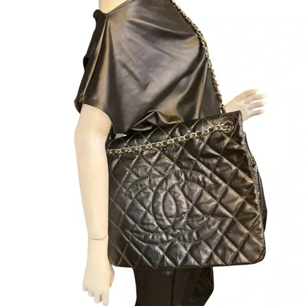 Chanel Chain CC Full Flap Bag Quilted Patent Leather Large Size Black Color.